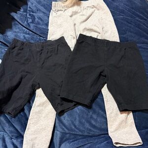 Lot: 2 Carters Black Shorts Set, Carter grey leggings & Oshgosh purple tee